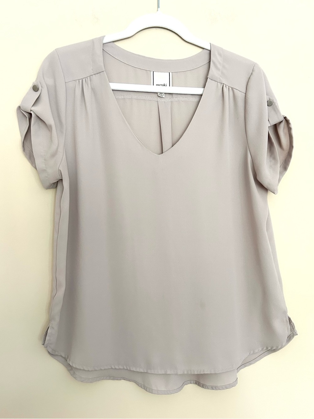 Meraki Women’s Taupe V-Neck Short Sleeve Blouse